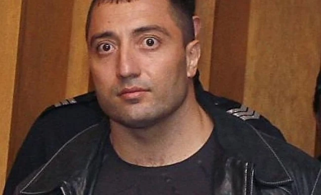 Враг номер 1 на Очите осъди държавата
