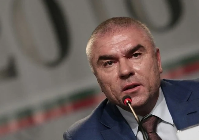 Вижте защо отложиха делото срещу Марешки