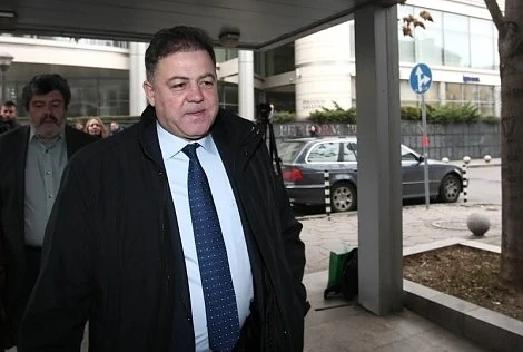 Военната прокуратура проверява обществени поръчки при Ненчев