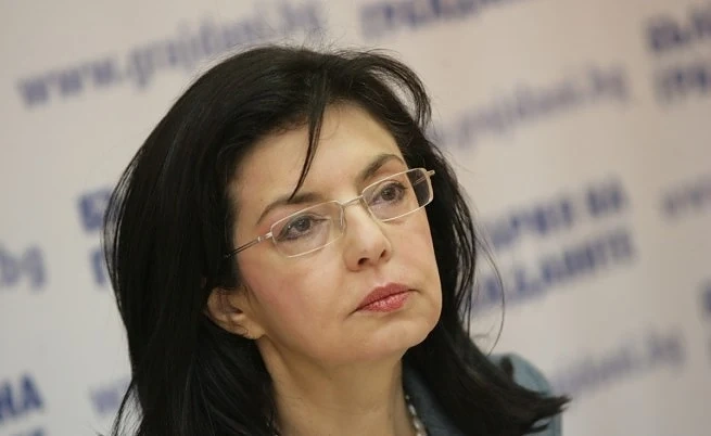 Кунева с молба към Герджиков министрите му да не месят на изборите 