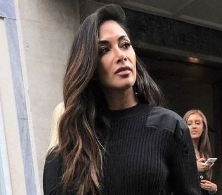 Спипаха Никол без гащи (СНИМКИ)