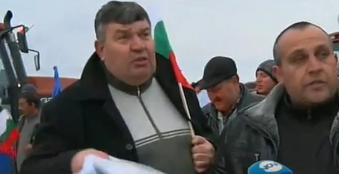 Тютюнопроизводители блокираха границата 