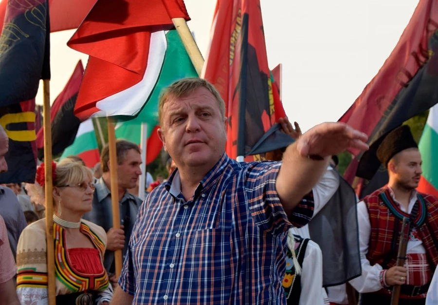 Каракачанов е за спешно приемане на плановете за Витоша, Рила и Пирин