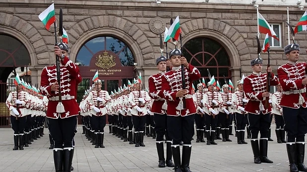 МО търси 32 гвардейци