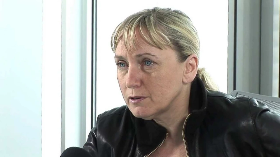 Елена Йончева ще съди Борисов
