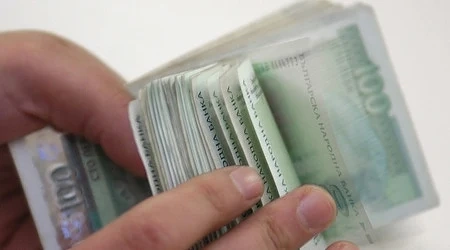 Имаме повече столевки в джоба
