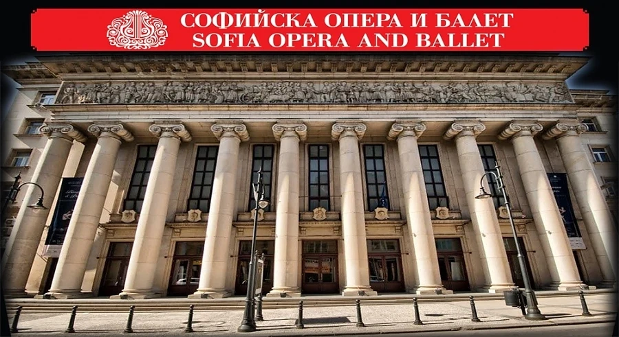 Обгазяване в операта в София, представлението е прекъснато. Хората са евакуирани