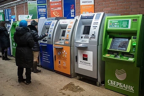 Безфайлов вирус източва пари от сметките на руснаци 