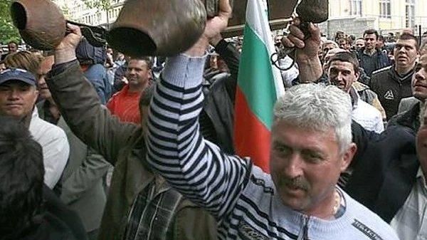 Тютюнопроизводители и животновъди излизат на протест