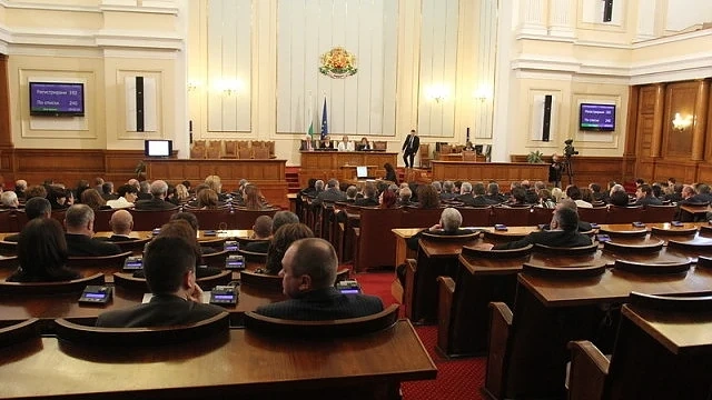 Над 4200 лева стартова заплата за депутатите в новия парламент