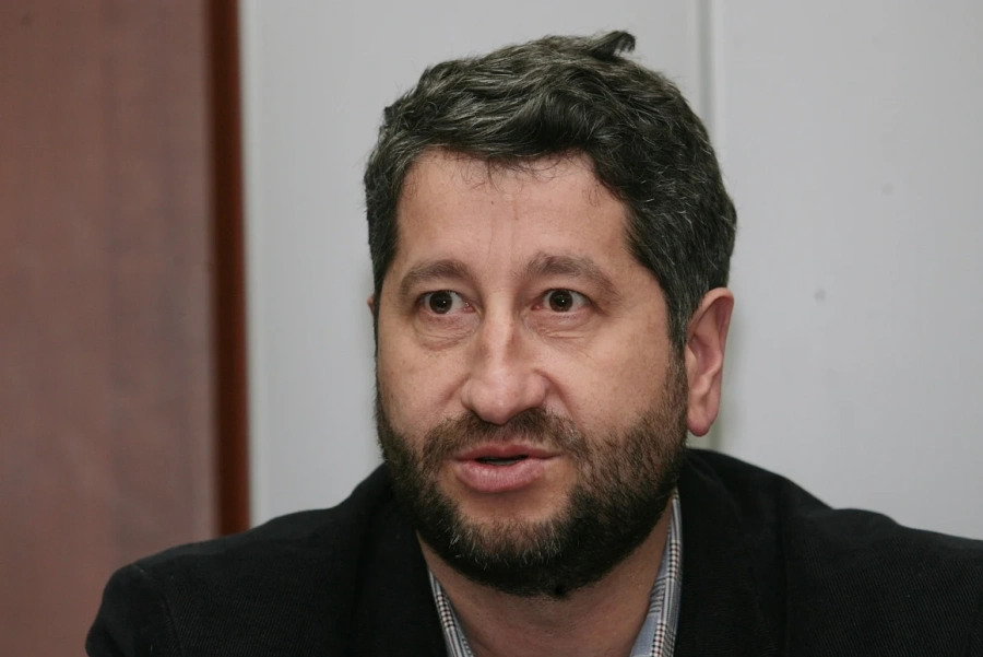 Как Патриотите биха Христо Иванов в София 