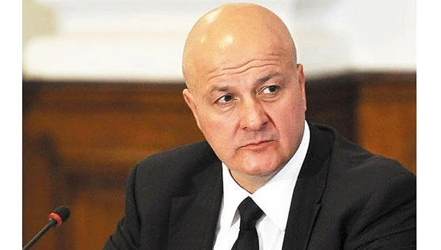 Шарлопов се подигра на Марешки и младия Зарков