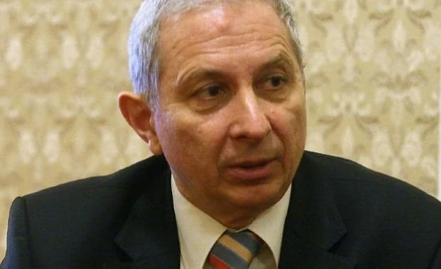 Отмениха наредбата за бежанците  