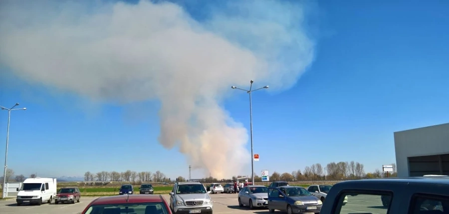 Първо в \