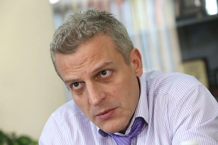 Москов се връща в операционната