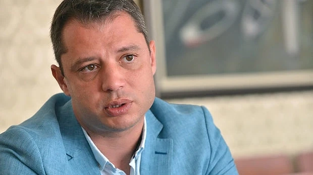 Делян Добрев: Психозата с урана във водата на Хасково е буря в чаша вода
