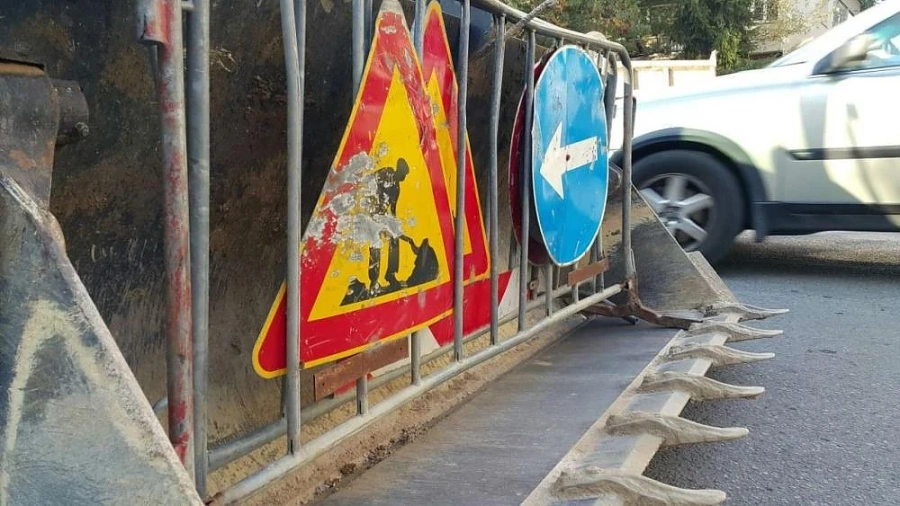 От днес затварят и двете платна на бул. \