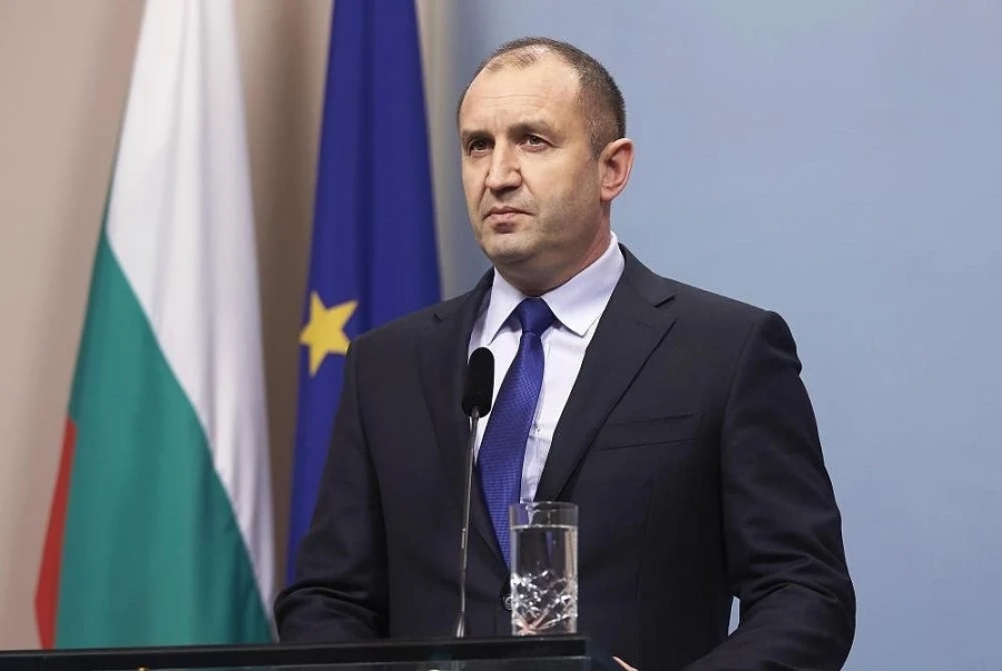 Президентът Радев връчва мандат за съставяне на правителство на Борисов утре