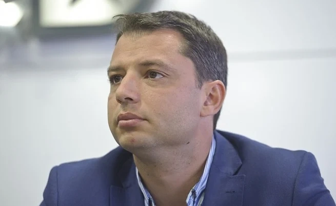 Делян Добрев: Сам сe отказах от имунитета си