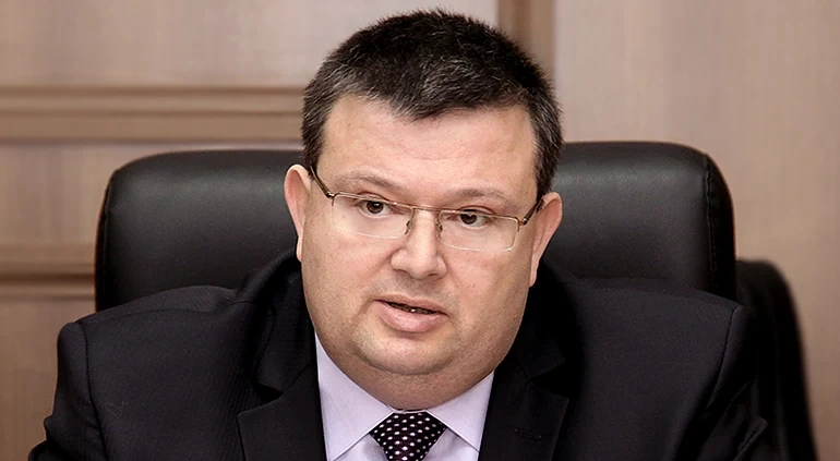 Цацаров: Лицата с които съм се срещал не са подсъдими 