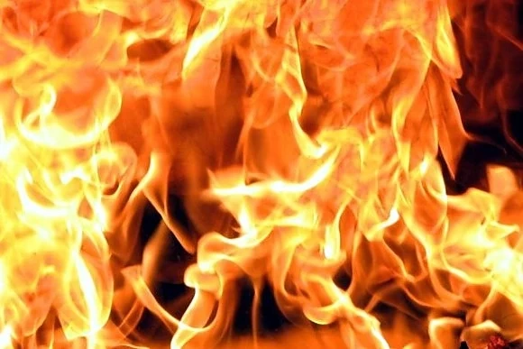 Изгоря стриптийзбар в Бургас 