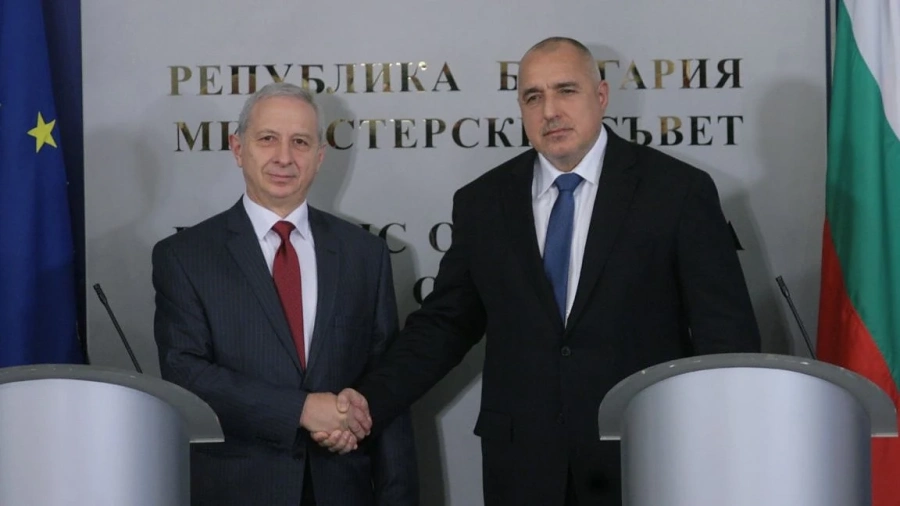 Герджиков сдава властта на Борисов утре в 13.00 часа