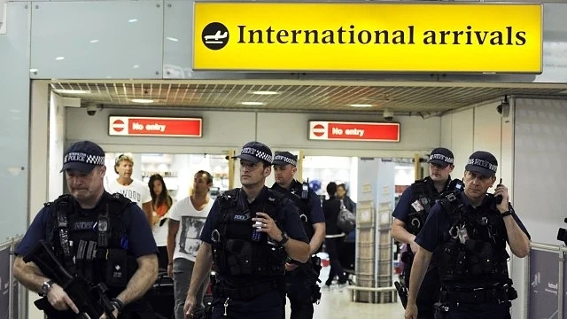 Британската полиция арестува заподозрян в тероризъм на летище „Хийтроу” 