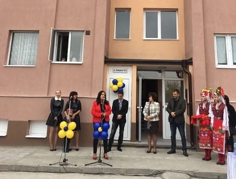 Брюксел проверява за нарушения Програмата за саниране