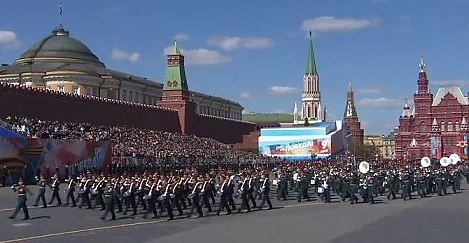 Мащабни репетиции в Москва за парада на 9 май (СНИМКИ)
