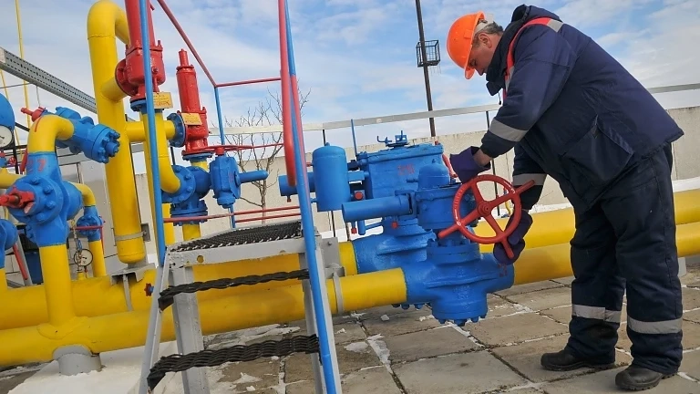 Започна полагането на тръбите за газопровода „Турски поток”  