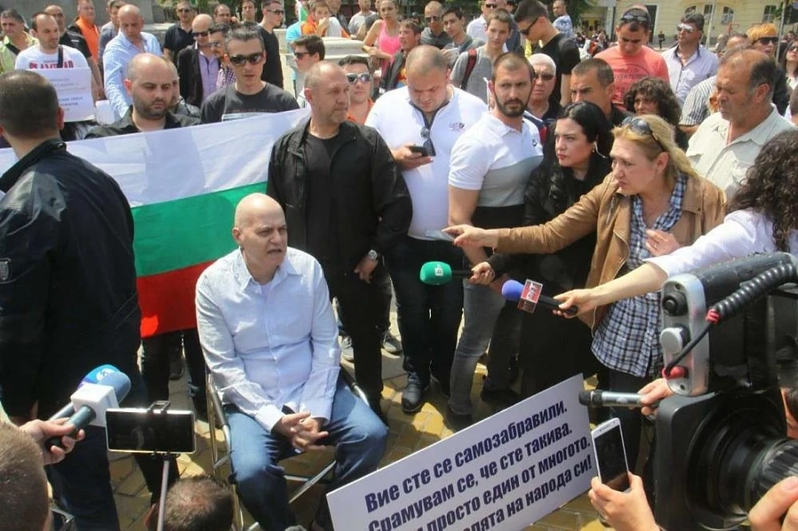Съдът решава окончателно за референдума на Слави Трифонов 