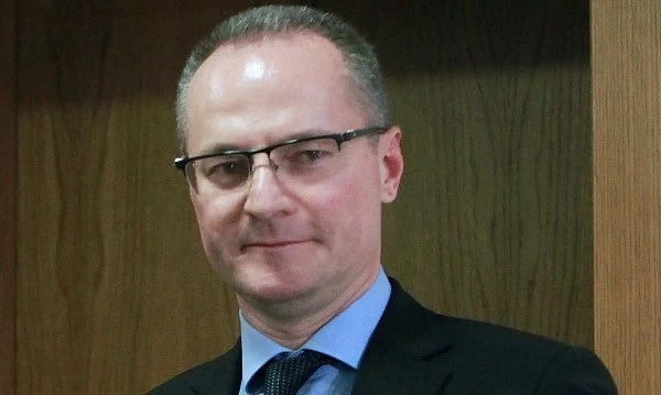 Лозан Панов иска от президента разследване на скандала ЦУМгейт