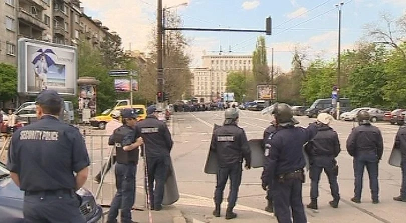 Засилени мерки за сигурност в София, заради мача между ЦСКА - \