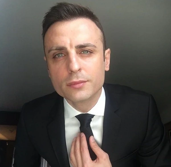 Бербатов влезе в ролята на дон Вито Корлеоне (видео)