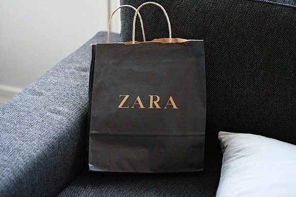 10 тайни на най-изгодния шопинг в Zara, издадени от служител