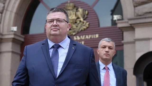 Цацаров е против прокуратурата да е вън от съдебната власт 