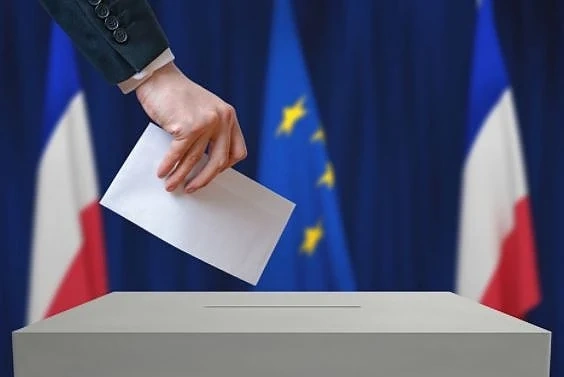 Французите гласуват на втори тур от парламентарните избори