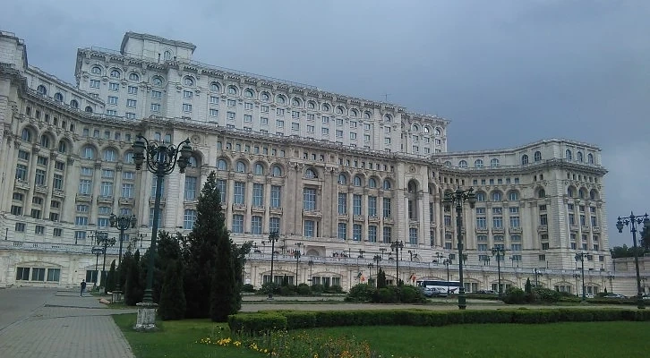 Румънското социалистическо правителство падна