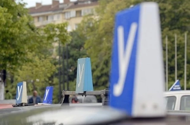 Автошколите се вдигат на протест 