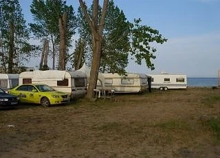 20 въоръжени гарда превзеха къмпинг „Каваците“