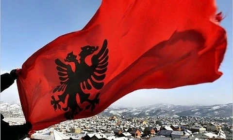 Започнаха парламентарните избори в Албания