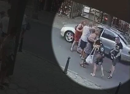 Задържаха мъжа, нападнал слепи туристи в Несебър