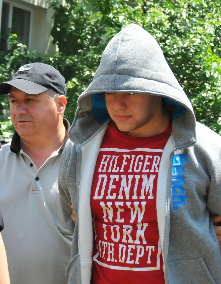 Освободиха изверга Тодор Николов, който нападна слепи туристи. Бил с високо кръвно 