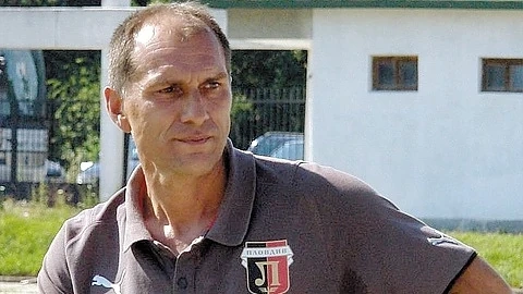 Отиде си легендарният Аян Садъков