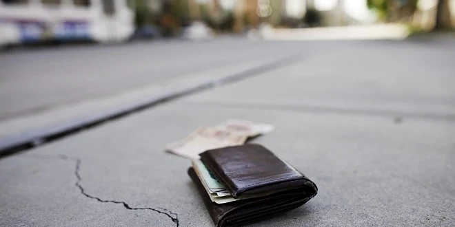 Ученички намериха портфейл с пари и го върнаха на собственика
