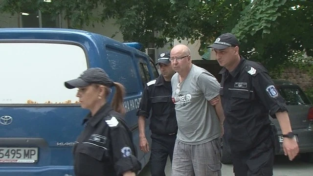 Шведът изритал камериерката в Слънчев бряг остава зад решетките
