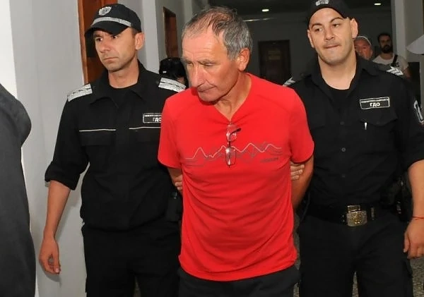 Оставиха зад решетките педофила блудствал с деца в Слънчев бряг 
