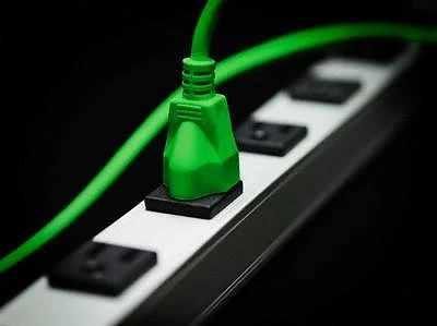 Изключвайте електроуредите при дълго отсъствие от дома     