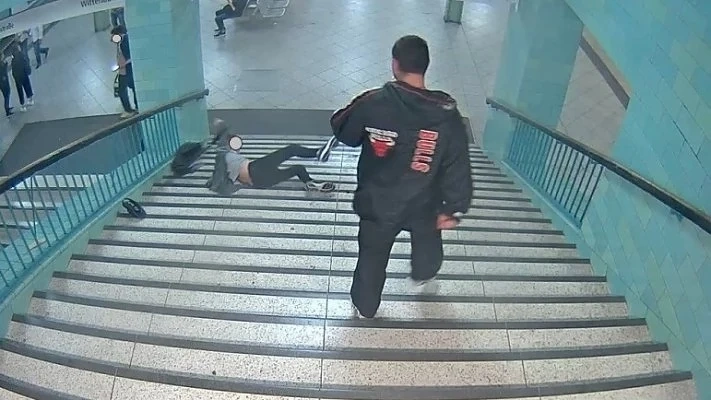 Ново нападение в гръб в берлинското метрото 