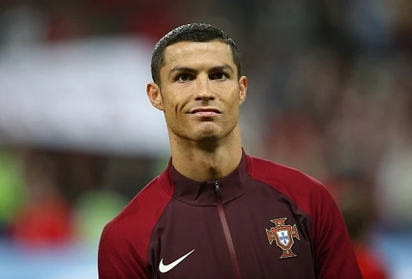 Роналдо ще пропусне сблъсъка с Юнайтед, но ще играе срещу Барса